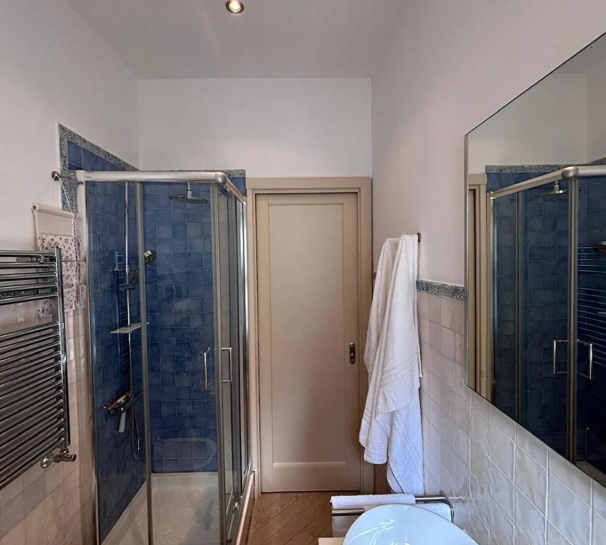 Apartment Mrjames House Naples Italy